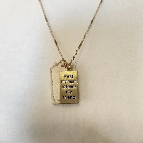 FIRST MY MOM FOREVER MY FRIEND LONG NECKLACE - NEW IN PACKAGE - GOLD TONE - Picture 2 of 6